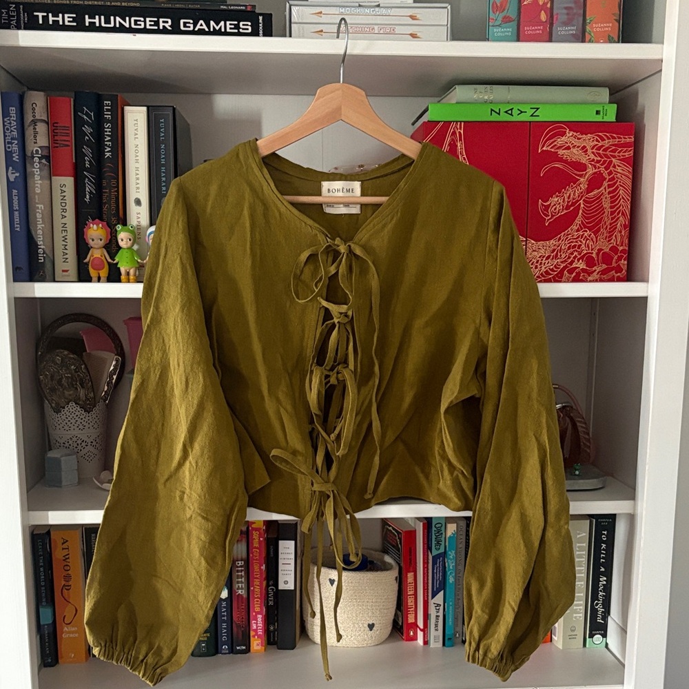 BNWOT boheme goods linen tie up top (kelp size 2)